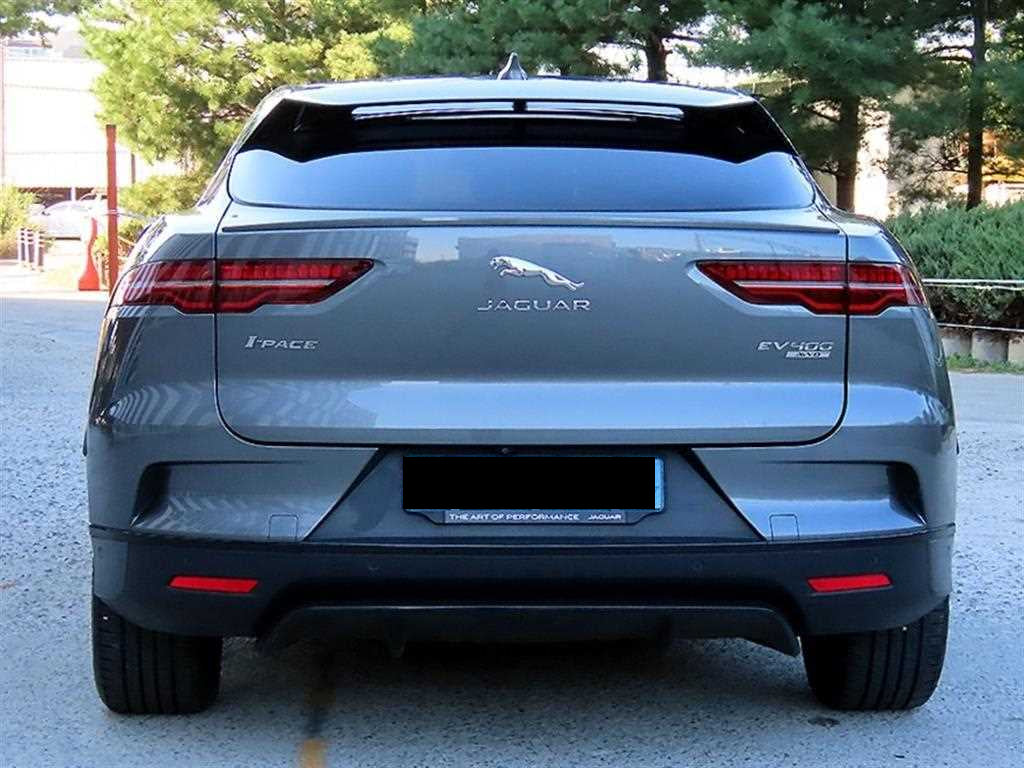 Jaguar I-PACE — photo 04