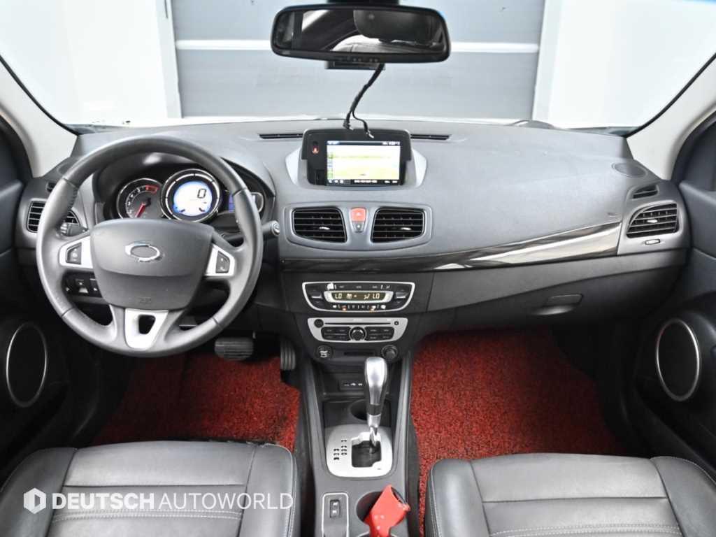 RENAULT SM3 — photo 07