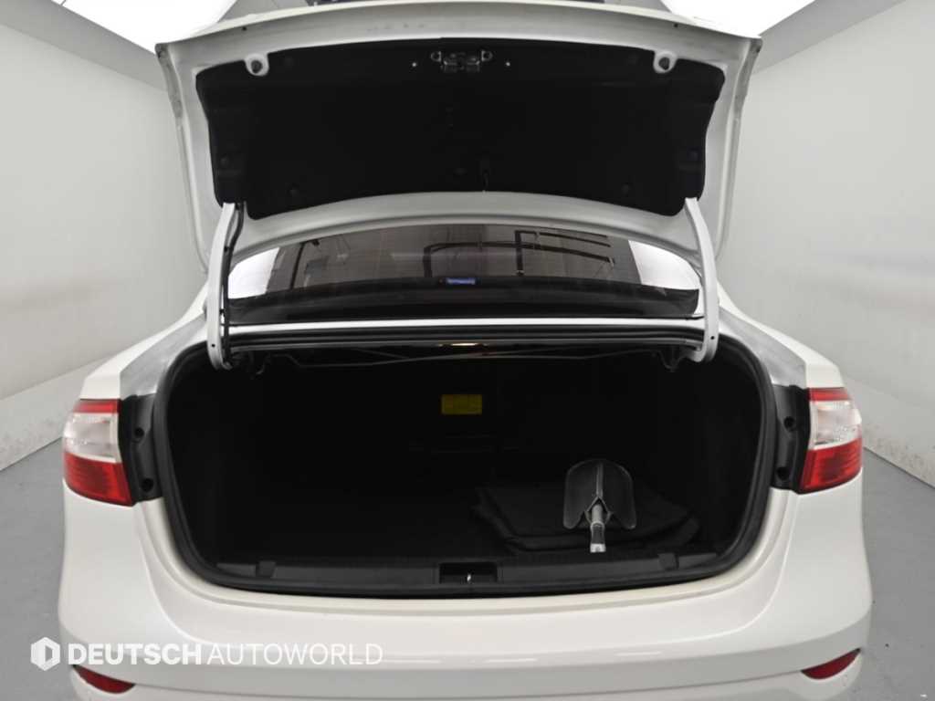 RENAULT SM3 — photo 19