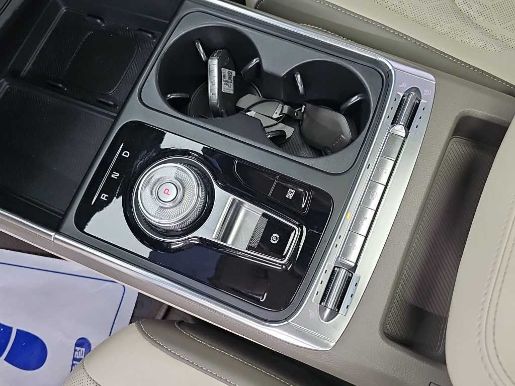 Kia Carnival — photo 08