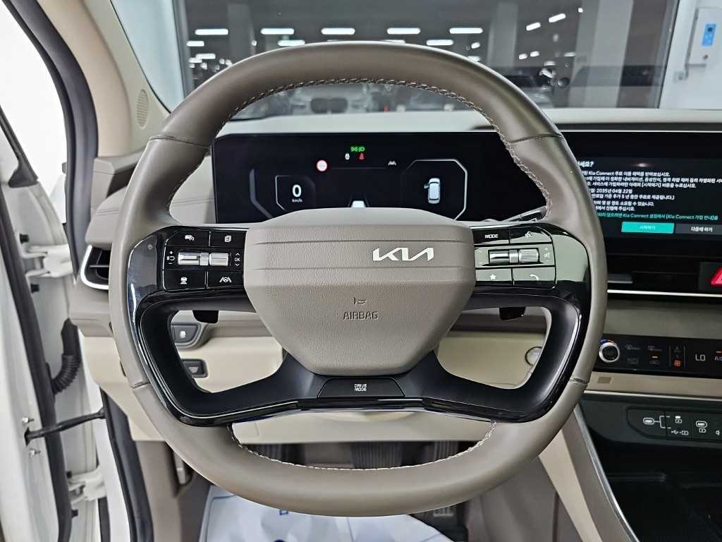 Kia Carnival — photo 09