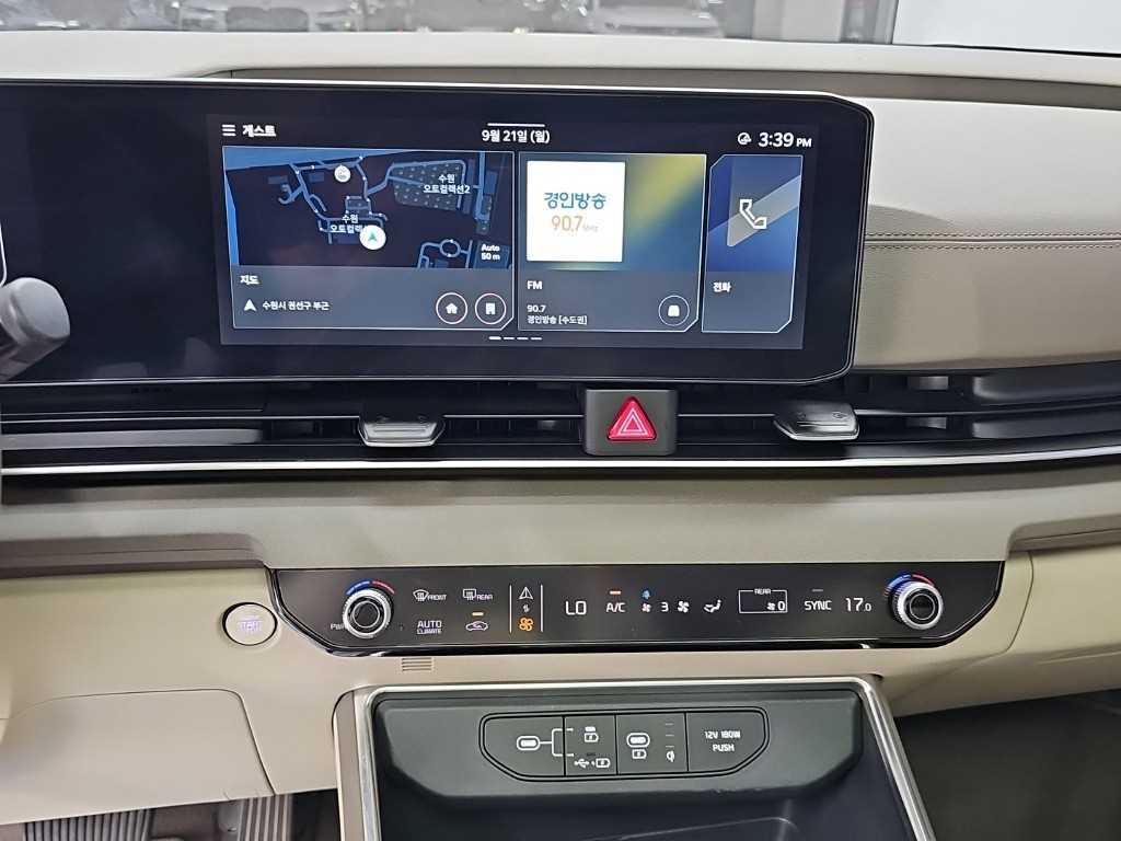 Kia Carnival — photo 10