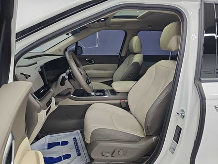 Kia Carnival — photo 11