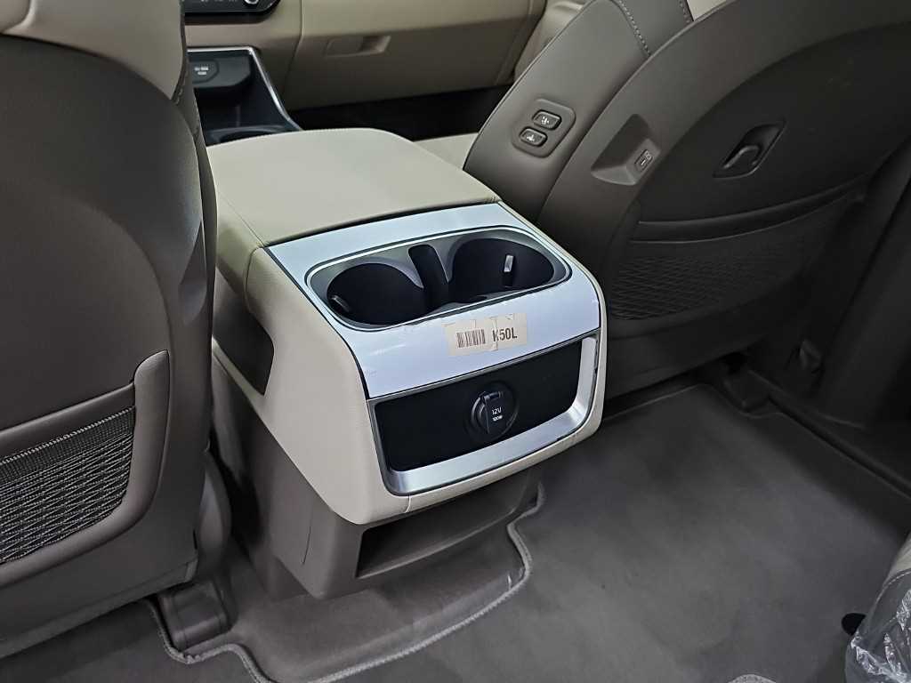 Kia Carnival — photo 15