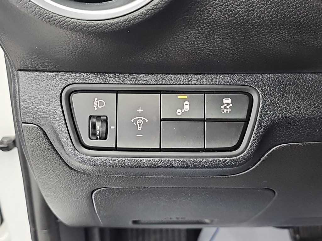 Kia K3 — photo 17