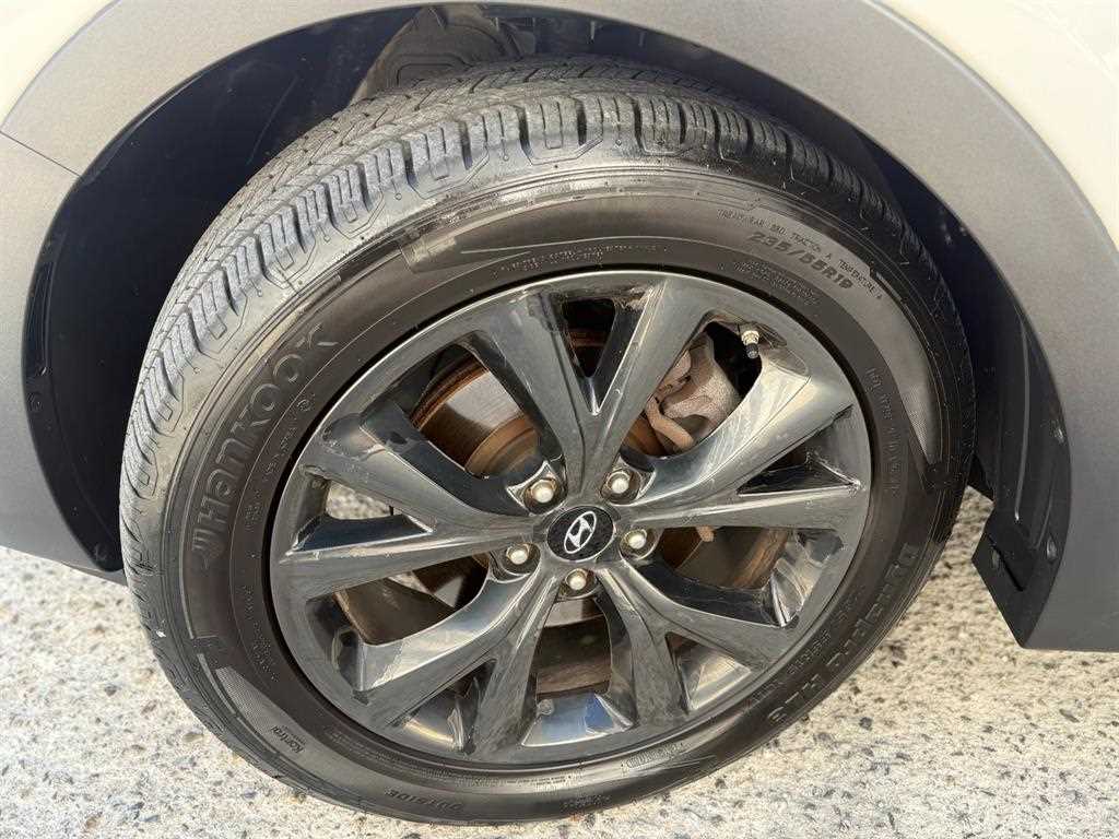 Hyundai Santafe — photo 19