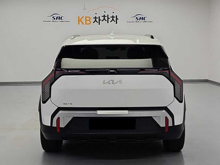 Kia EV3 — photo 04
