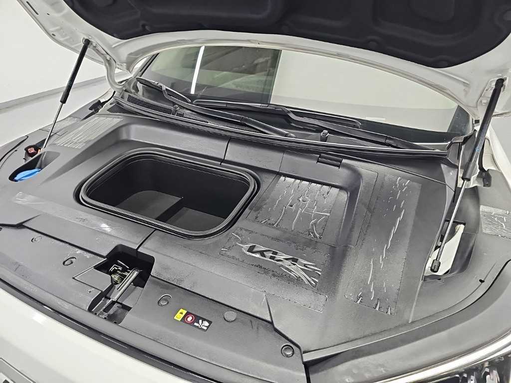 Kia EV3 — photo 06