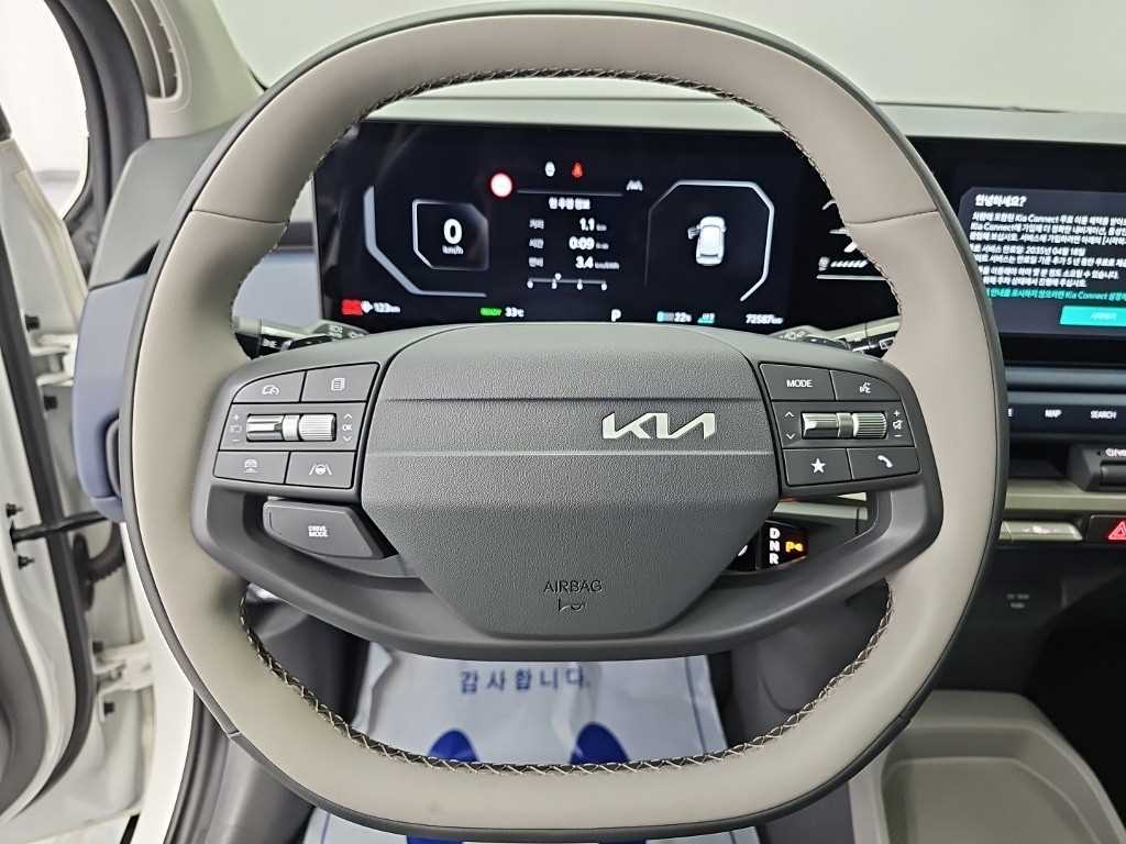 Kia EV3 — photo 09