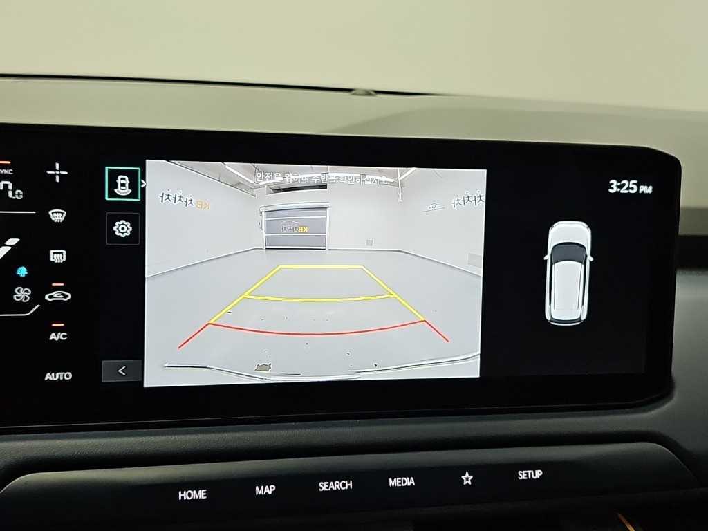 Kia EV3 — photo 15
