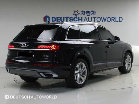 Audi Q7 — photo 02