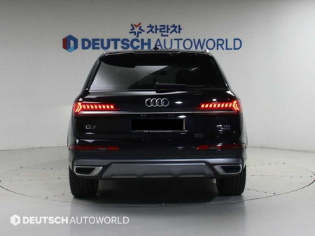 Audi Q7 — photo 04