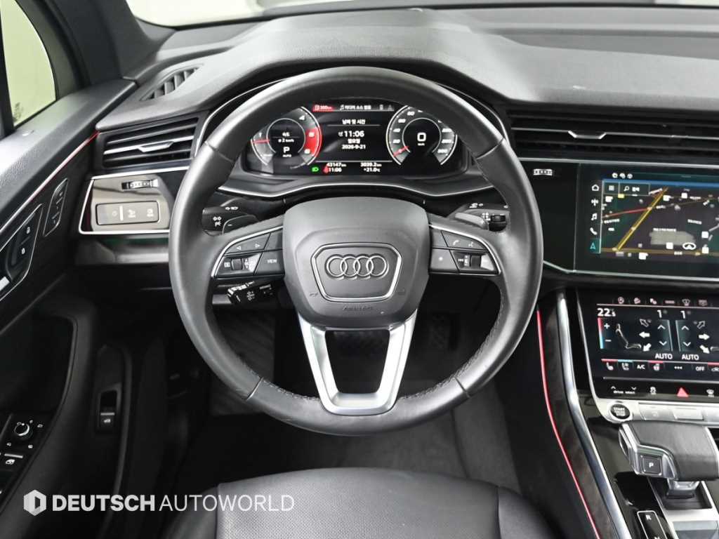 Audi Q7 — photo 13