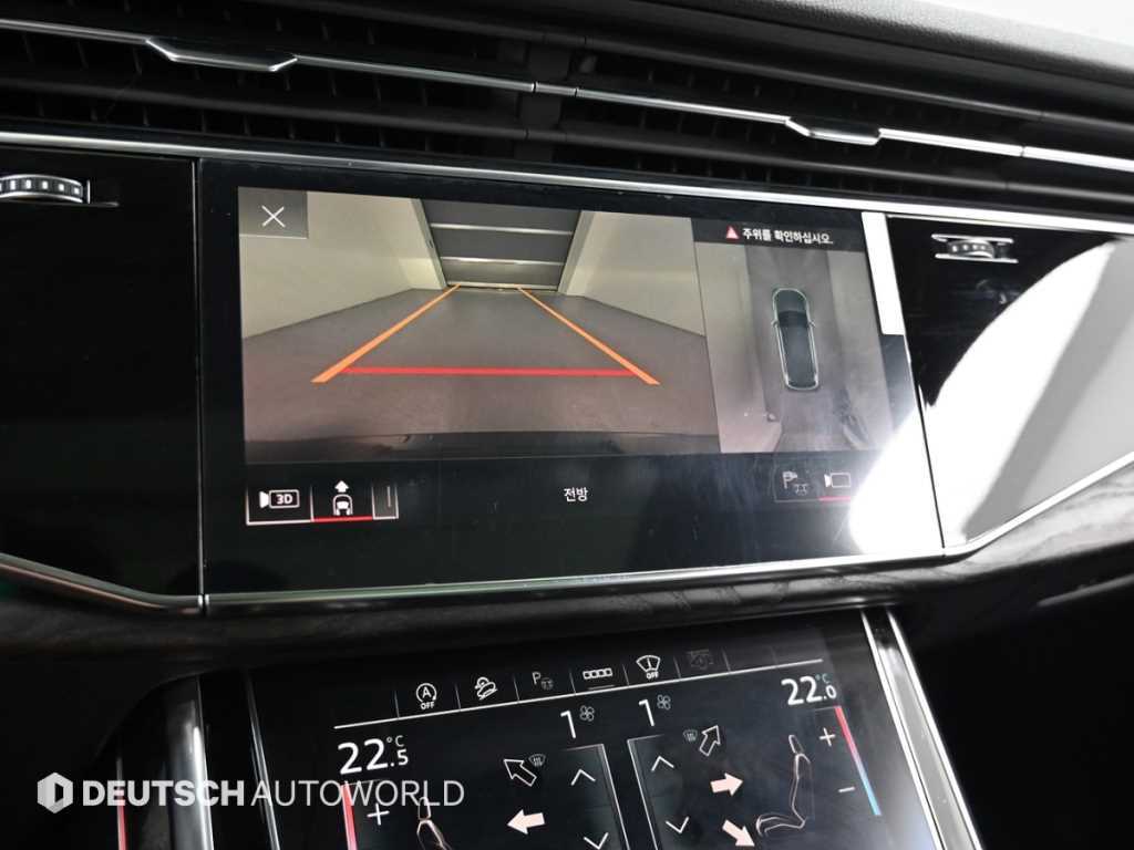 Audi Q7 — photo 15