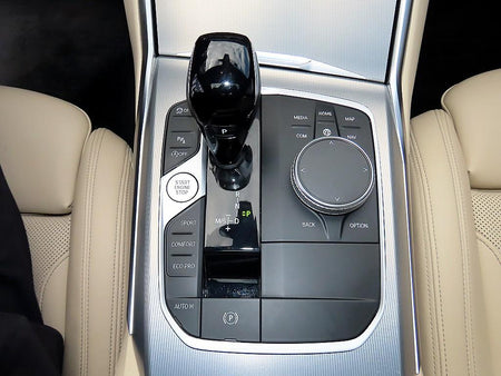 BMW 3-Series — photo 11