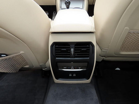 BMW 3-Series — photo 17