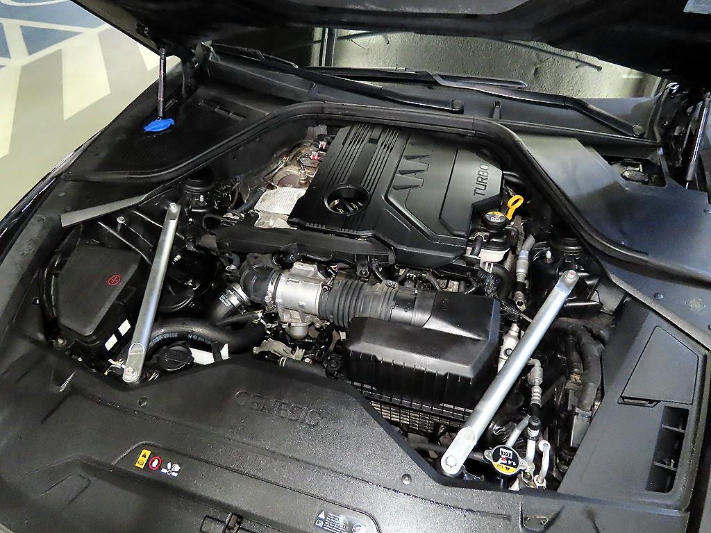 Genesis G80 — photo 19