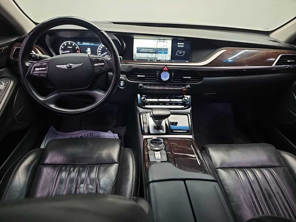 Genesis EQ900 — photo 07
