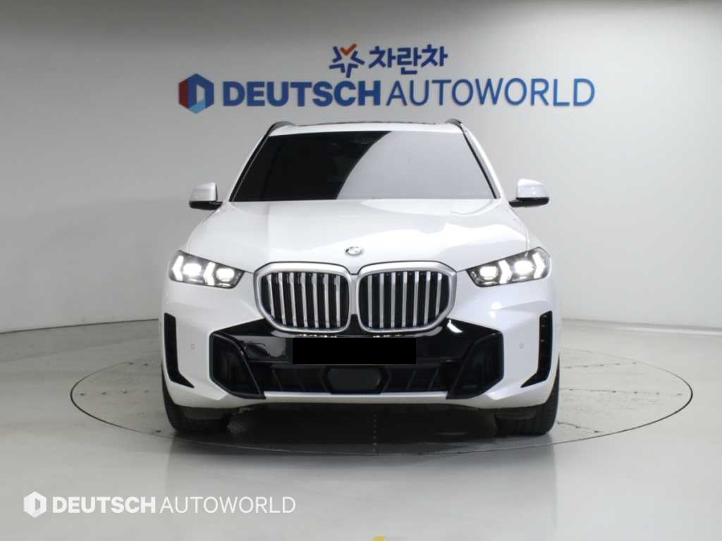 BMW X5 — photo 03