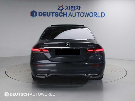 Mercedes-Benz E-Class — photo 04