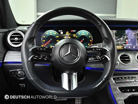Mercedes-Benz E-Class — photo 13
