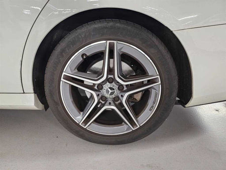 Mercedes-Benz E-Class — photo 14