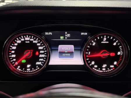 Mercedes-Benz E-Class — photo 06