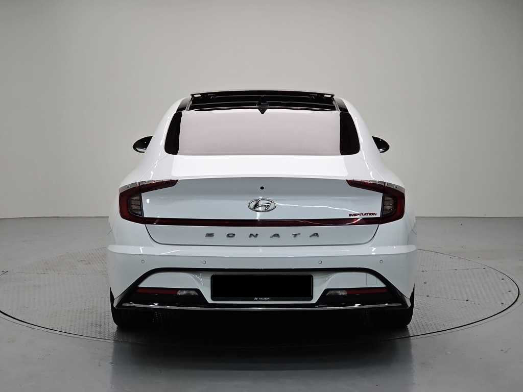 Hyundai Sonata — photo 03