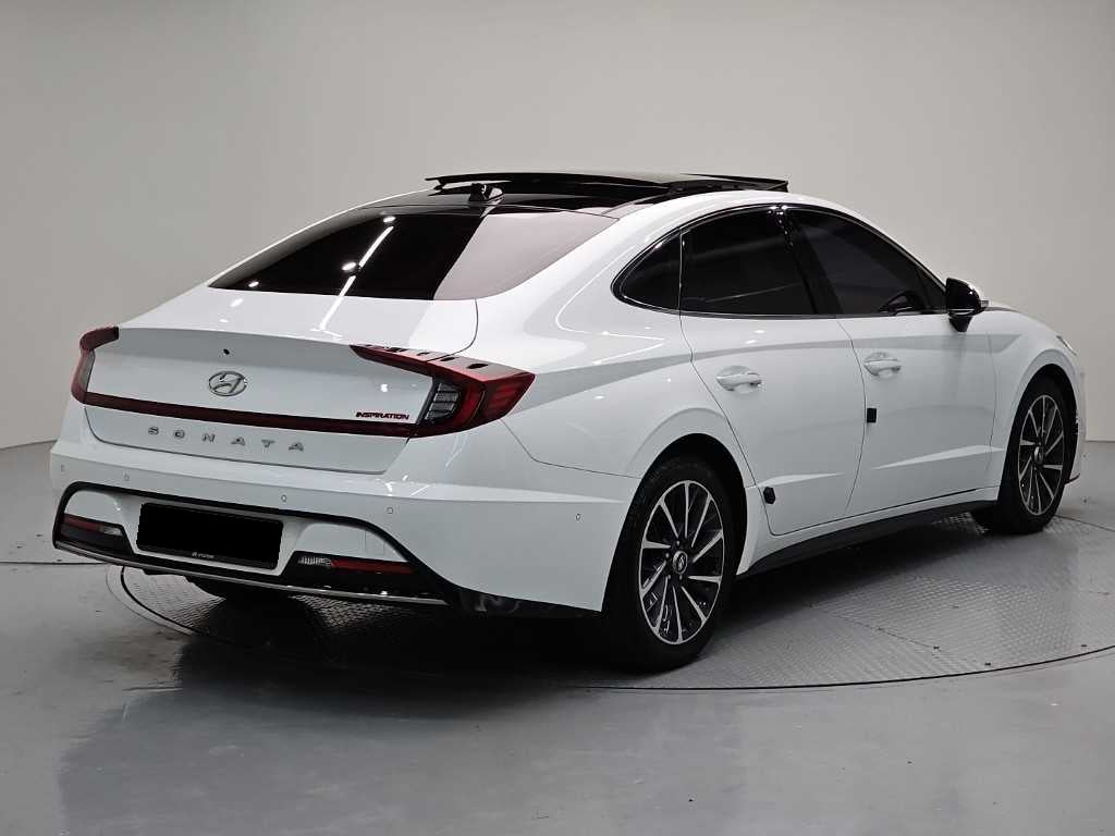 Hyundai Sonata — photo 04