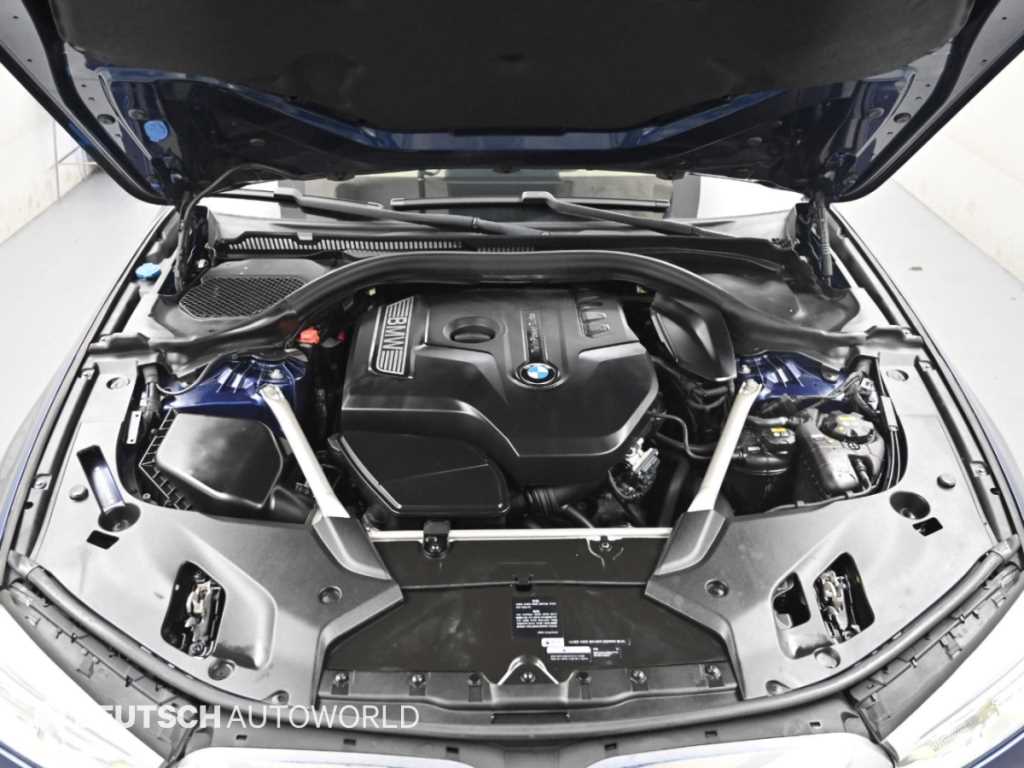 BMW 5-Series — photo 06