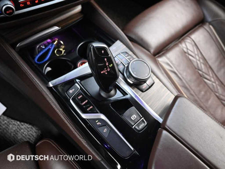 BMW 5-Series — photo 09