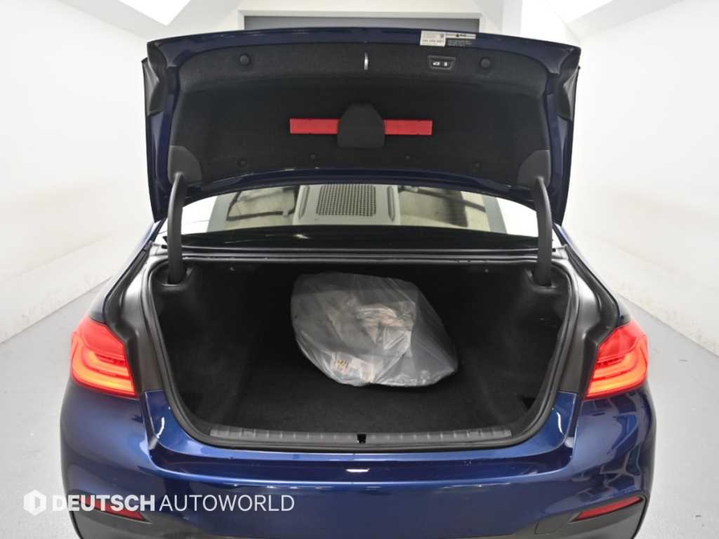 BMW 5-Series — photo 19
