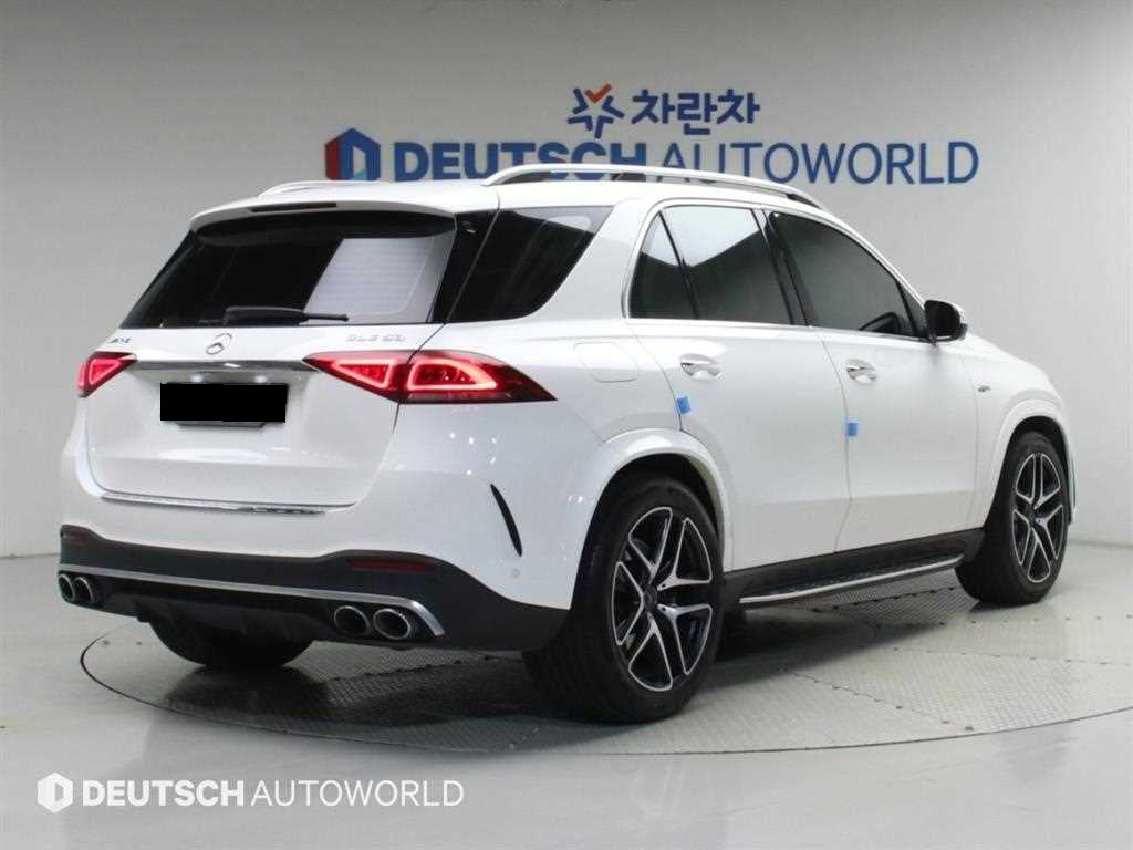 Mercedes-Benz GLE-Class — photo 02