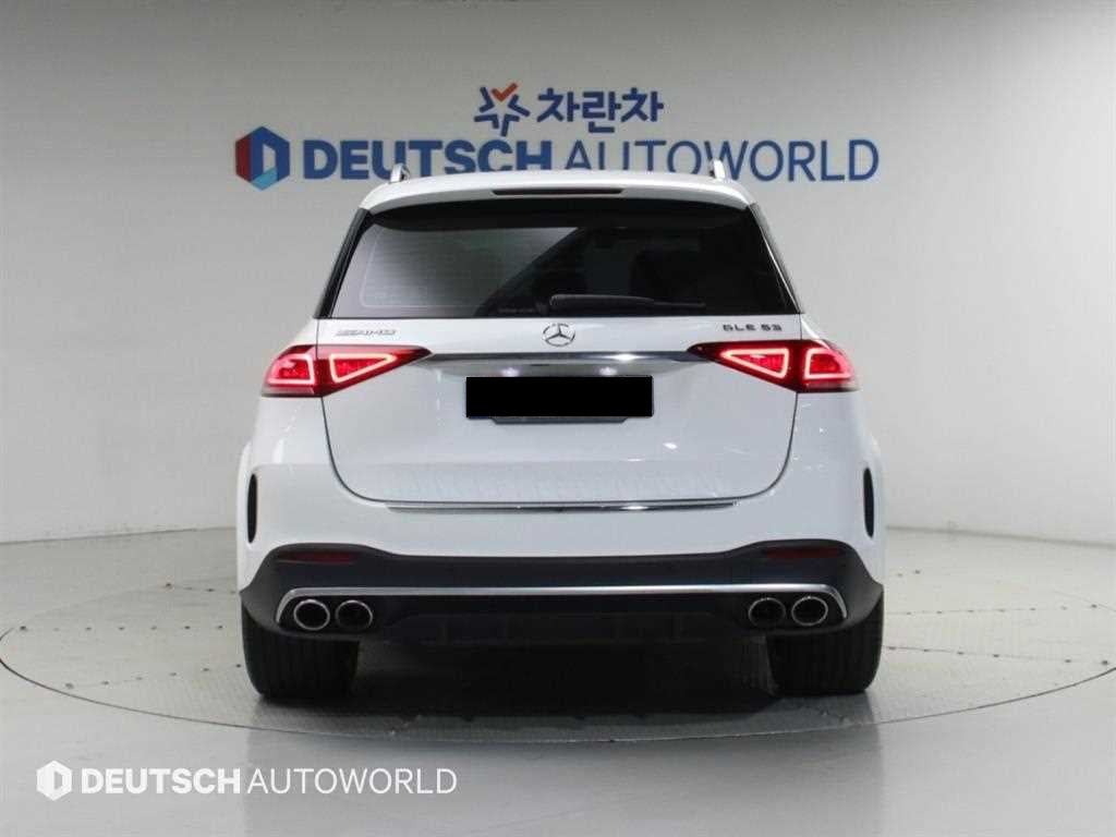 Mercedes-Benz GLE-Class — photo 04