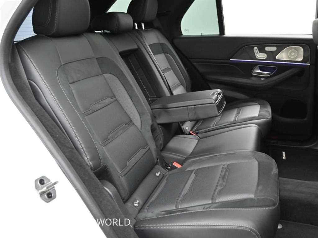 Mercedes-Benz GLE-Class — photo 12