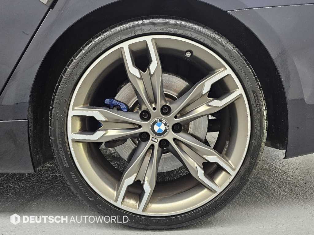 BMW 5-Series — photo 05