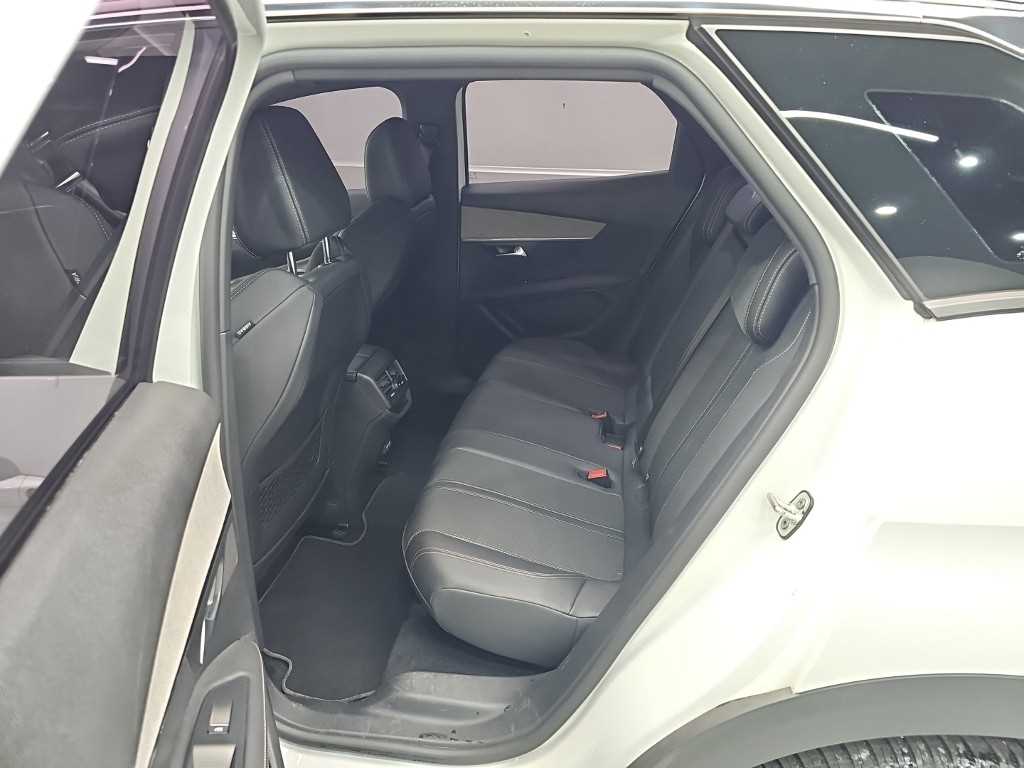 Peugeot 3008 — photo 12
