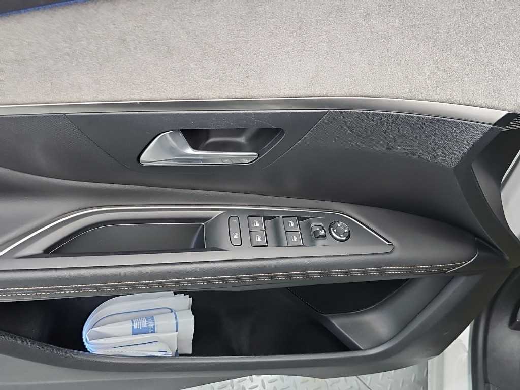 Peugeot 3008 — photo 16