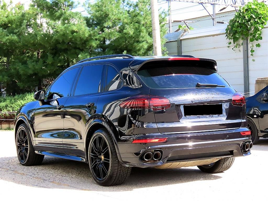 Porsche Cayenne — photo 03