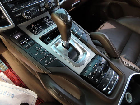 Porsche Cayenne — photo 10