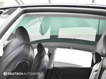 Tesla Model Y — photo 18
