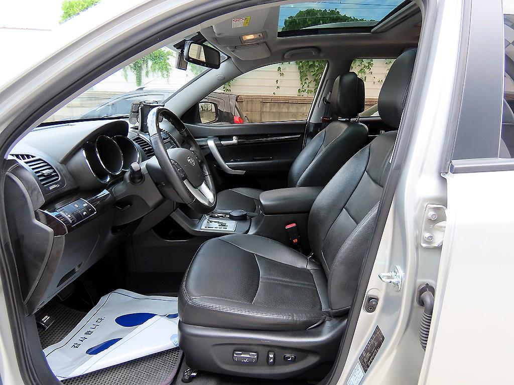 Kia Sorento — photo 05
