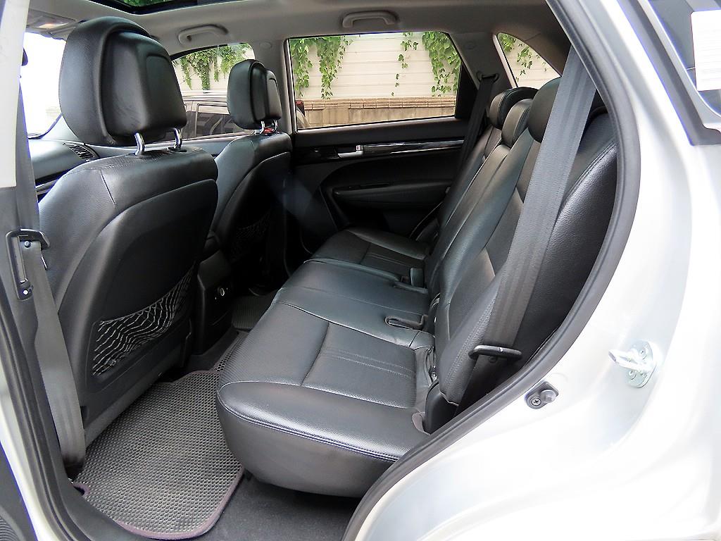 Kia Sorento — photo 06