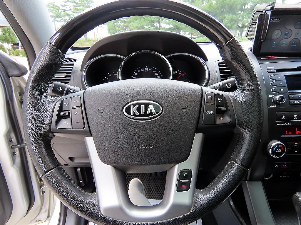 Kia Sorento — photo 08