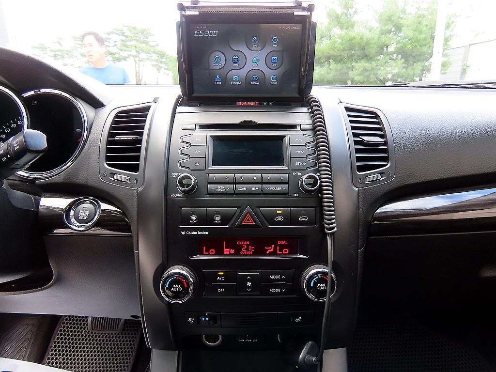 Kia Sorento — photo 13