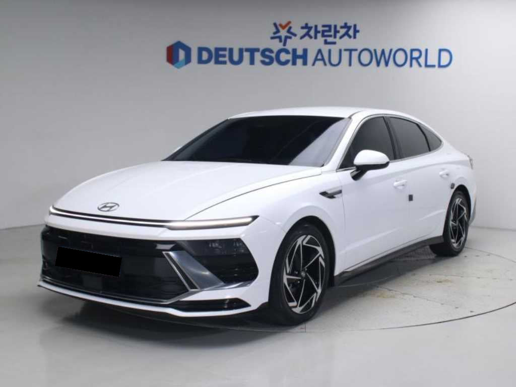 Hyundai Sonata — photo 01