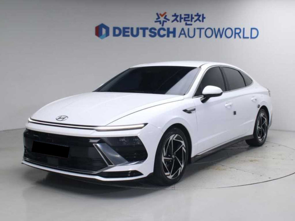 Hyundai Sonata — photo 01