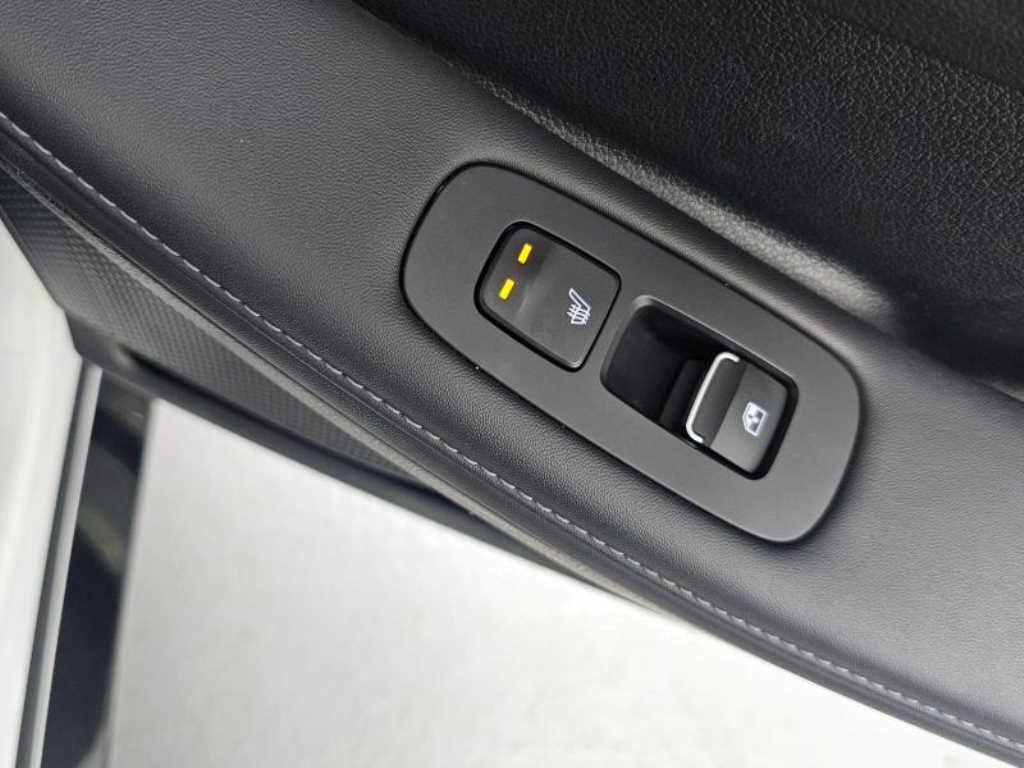 Hyundai Sonata — photo 16