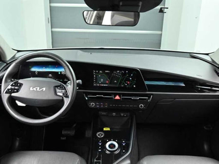 Kia Niro — photo 07