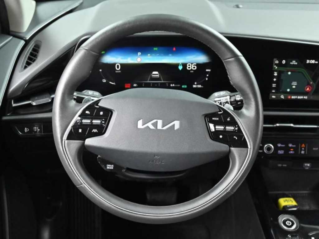 Kia Niro — photo 13
